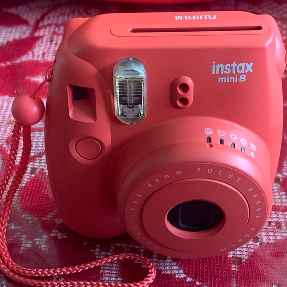 Fijifilm Instax Mini 8 - Picture 4 of 7